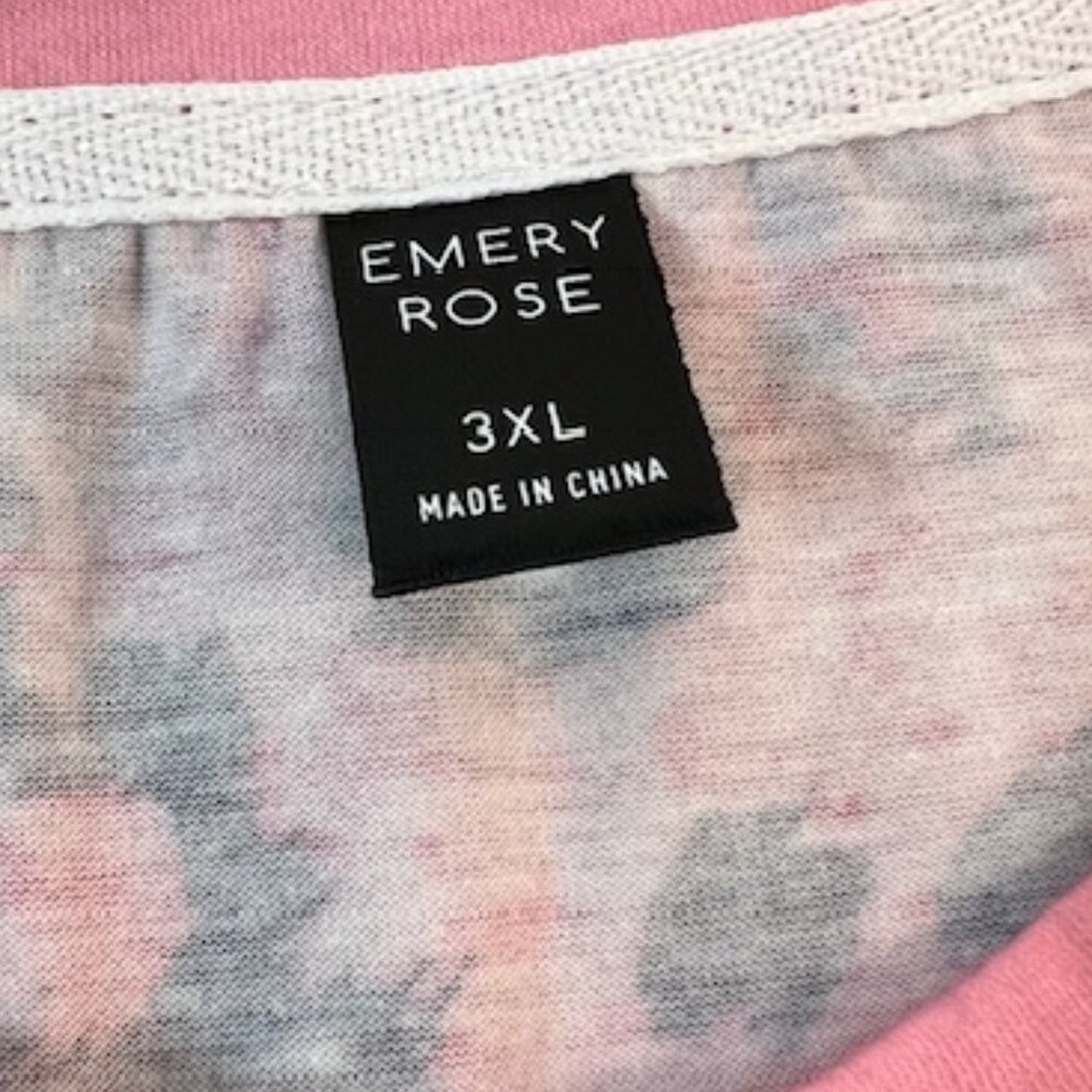 Emery Rose Womens "Blessed" Top, Short Sleeves, Pink Animal Print, Size 3XL - Picture 2 of 7
